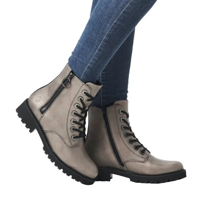 D8671 Combat Boot