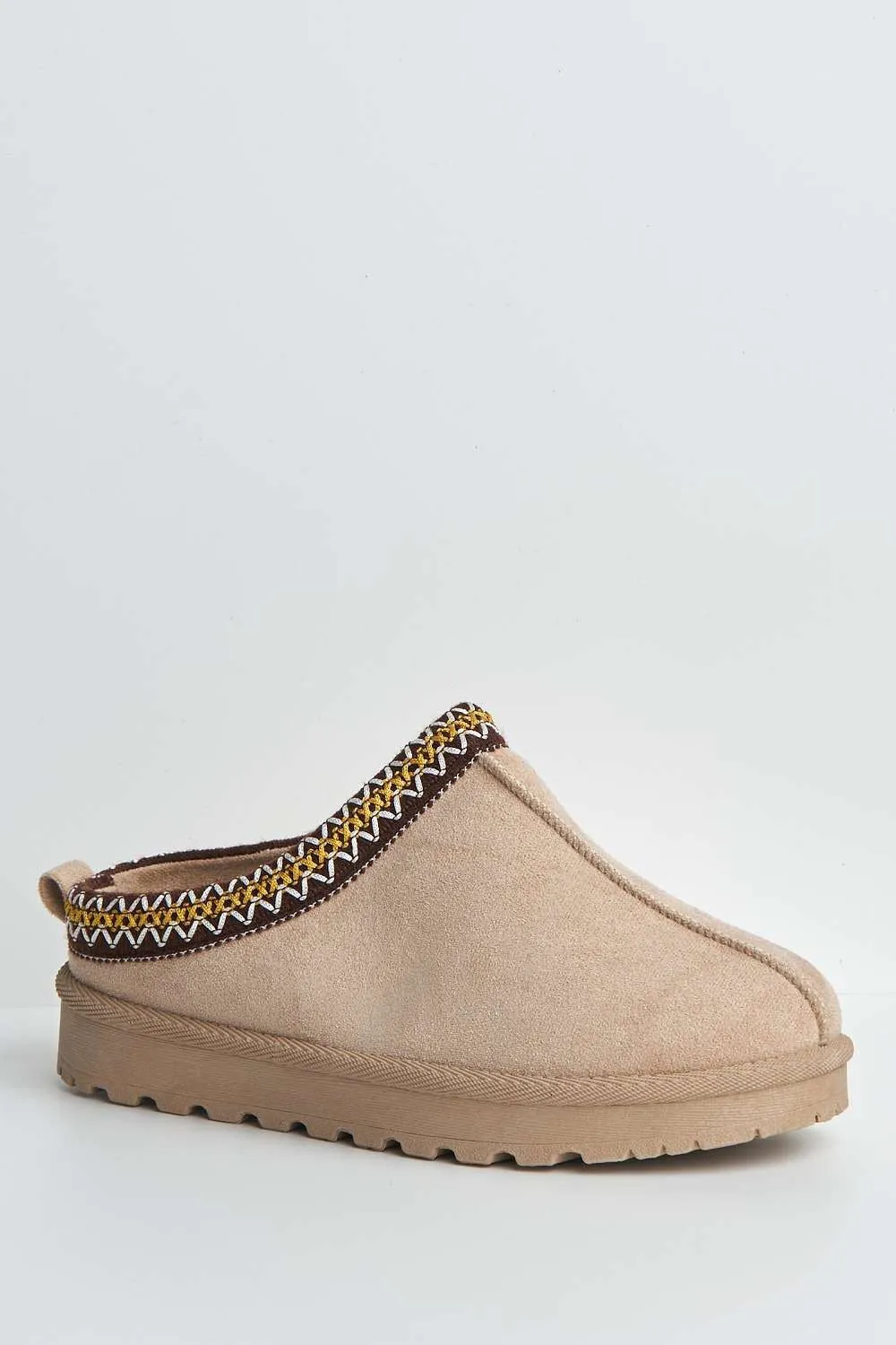 Sigrid Embroidered Faux Fur Lining Slippers in Mocha