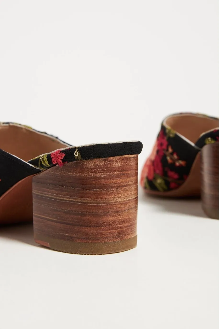 TAPESTRY EMBROIDERED HEELED MULES