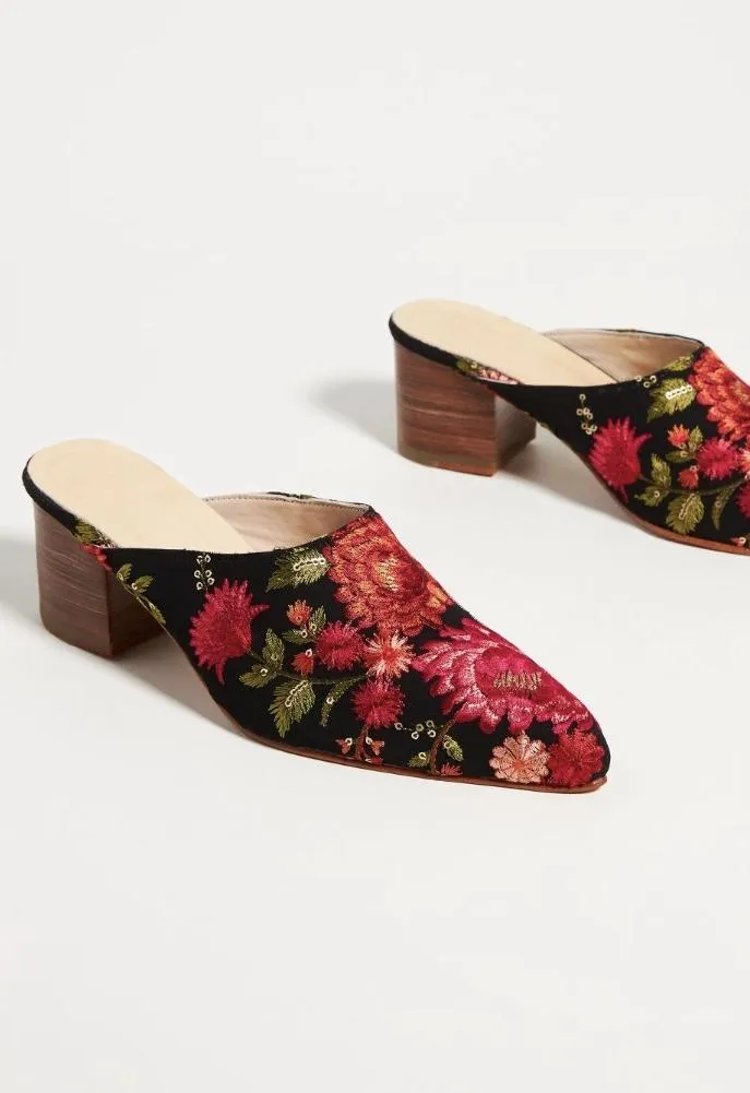 TAPESTRY EMBROIDERED HEELED MULES
